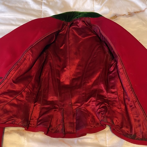 Vintage Childrens Red Jacket with Green Velvet Collar - Picture 9 of 12